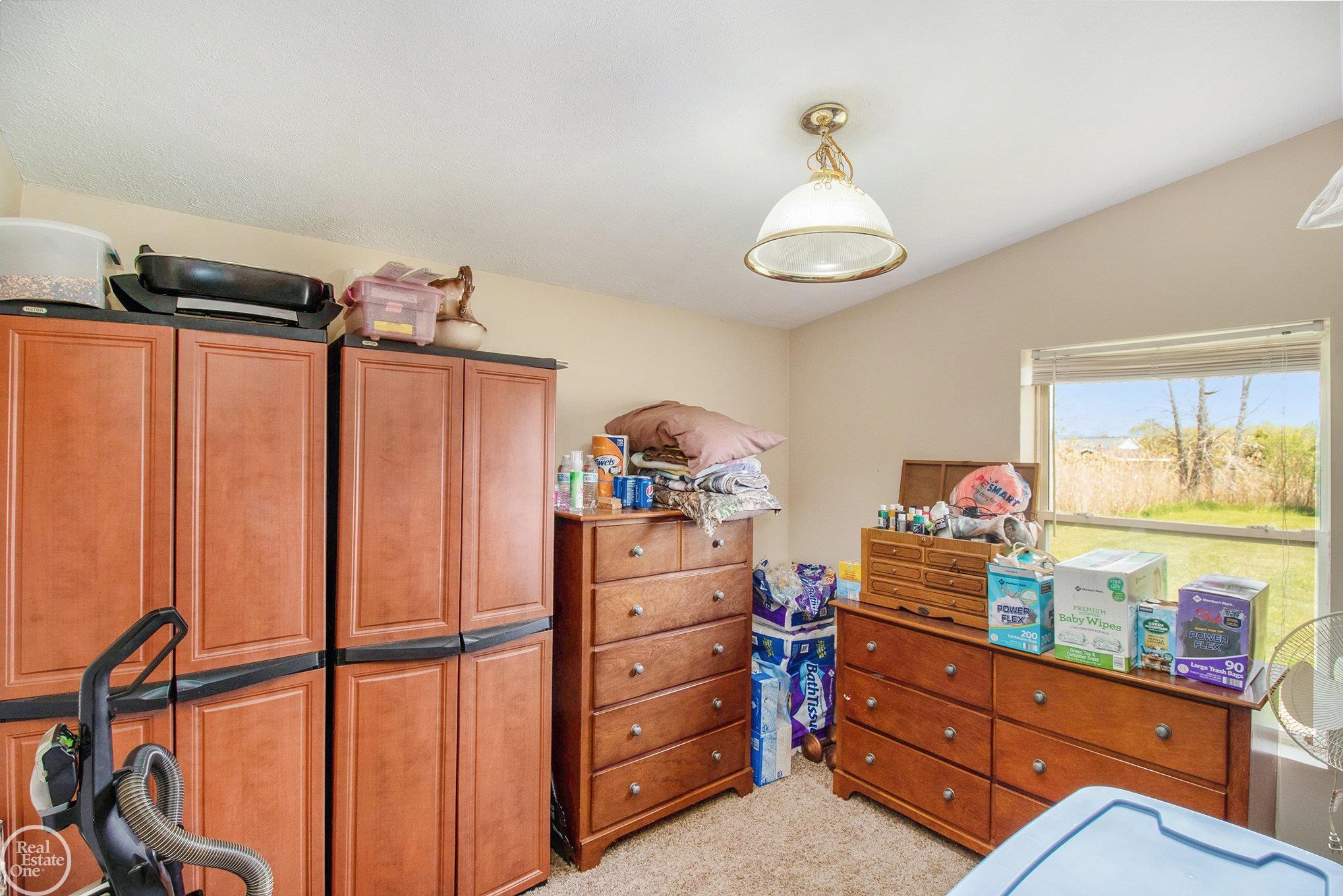 4184 Harris Road Fort Gratiot, MI 48059 - Photo 20 of 31 50109377-19.JPG