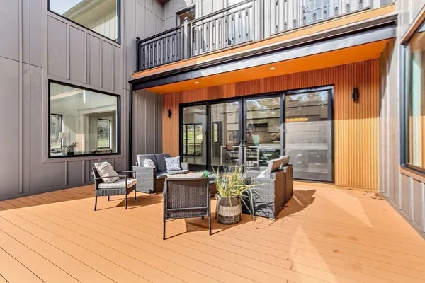 $3,600,000 | 20 Amberwood Drive, Winchester, MA 01890