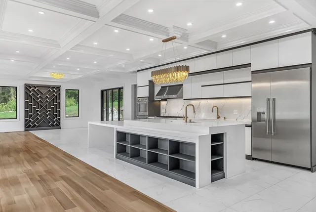 $3,600,000 | 20 Amberwood Drive, Winchester, MA 01890