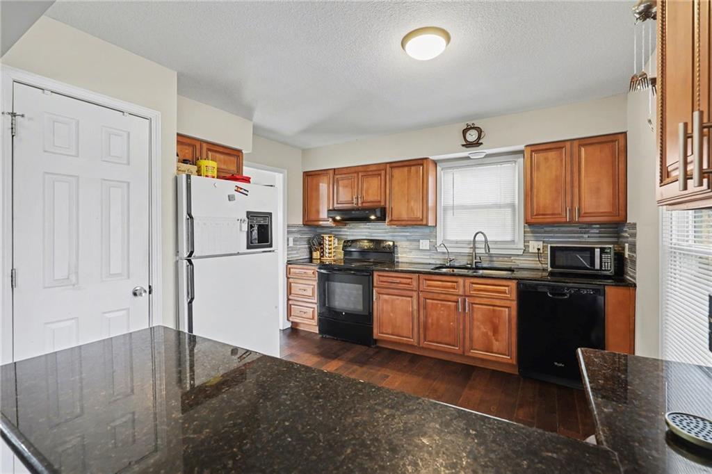 6727 Antioch Road Overland Park, KS 66204 - Photo 12 of 27