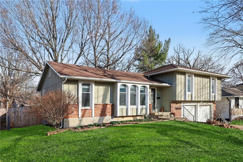 6727 Antioch Road Overland Park, KS 66204 - Photo 2 of 27