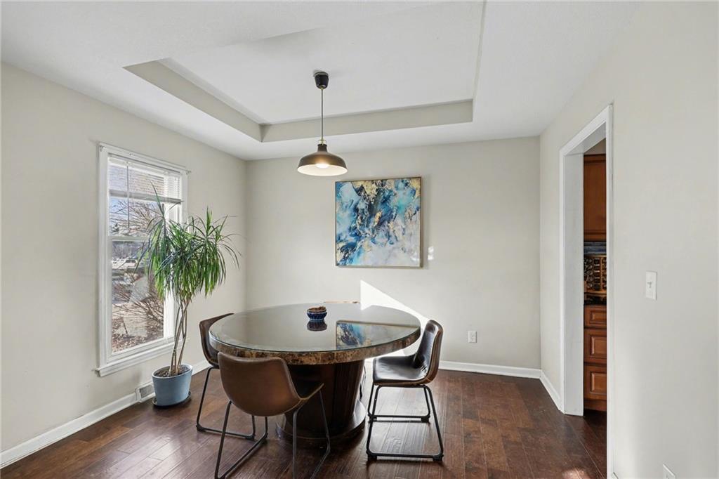 6727 Antioch Road Overland Park, KS 66204 - Photo 8 of 27