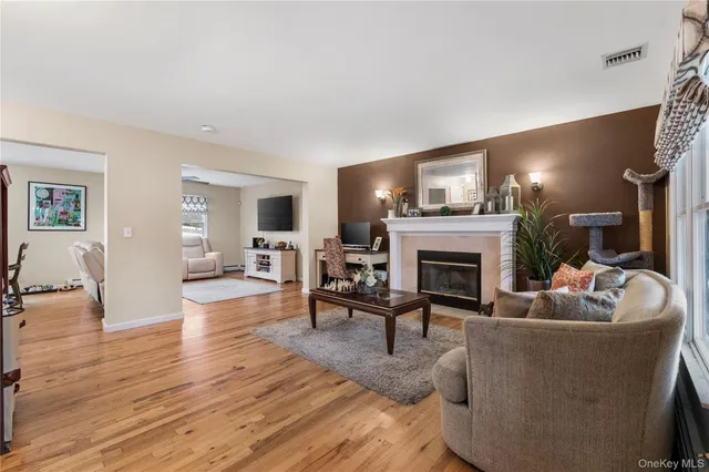 $749,999 | 18 15th Street, Wading River, NY 11792