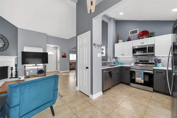 $1,900 | 18530 Trail Bend Lane, Houston, TX 77084