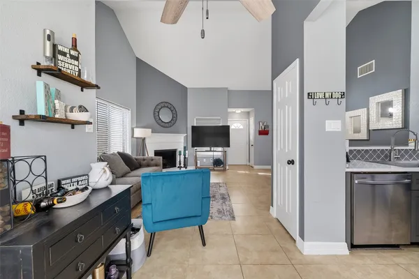 $1,900 | 18530 Trail Bend Lane, Houston, TX 77084