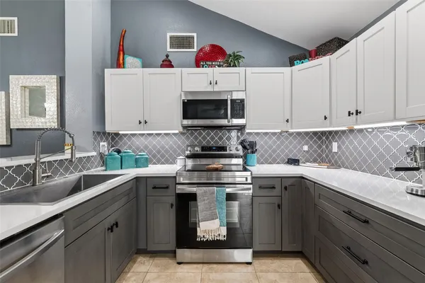 $1,900 | 18530 Trail Bend Lane, Houston, TX 77084