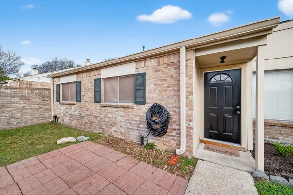 $1,900 | 18530 Trail Bend Lane, Houston, TX 77084
