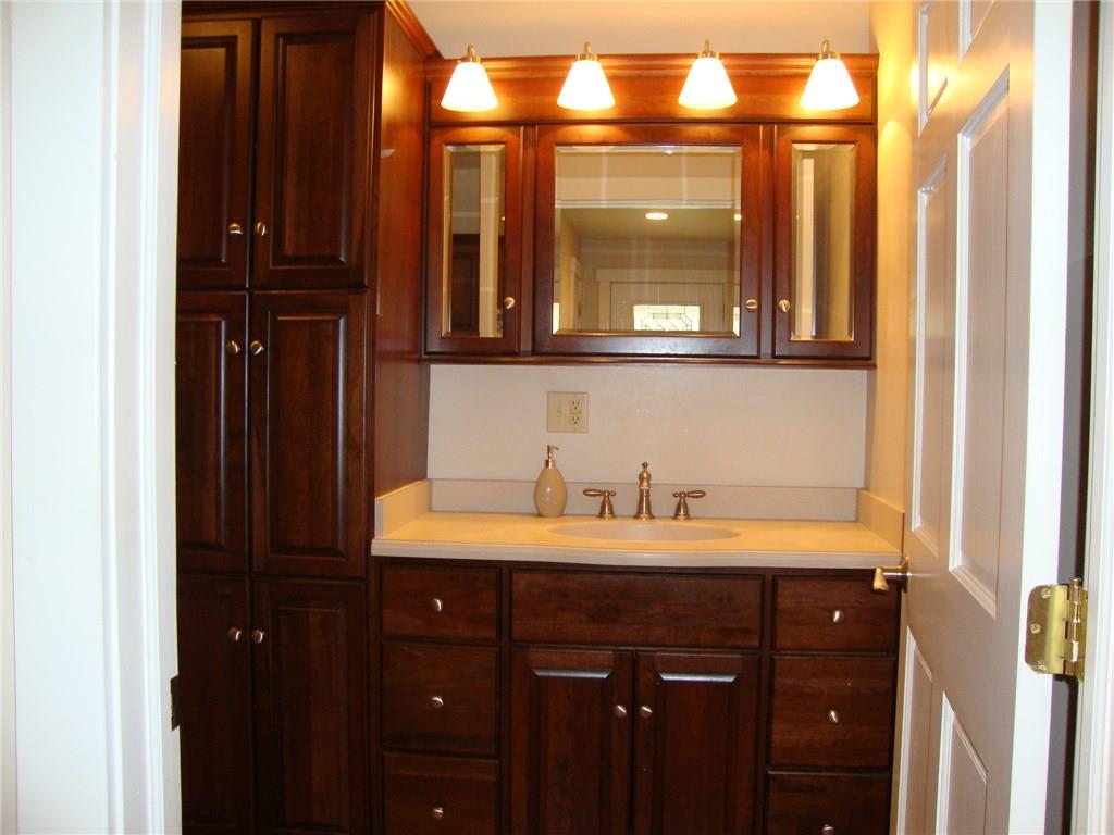 419 Freeport Road Blawnox, PA 15238 - Photo 12 of 22 Gallery Image 12