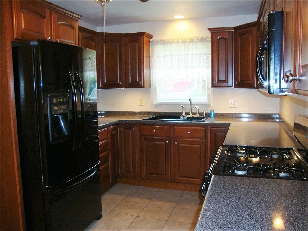 419 Freeport Road Blawnox, PA 15238 - Photo 3 of 22 Gallery Image 3
