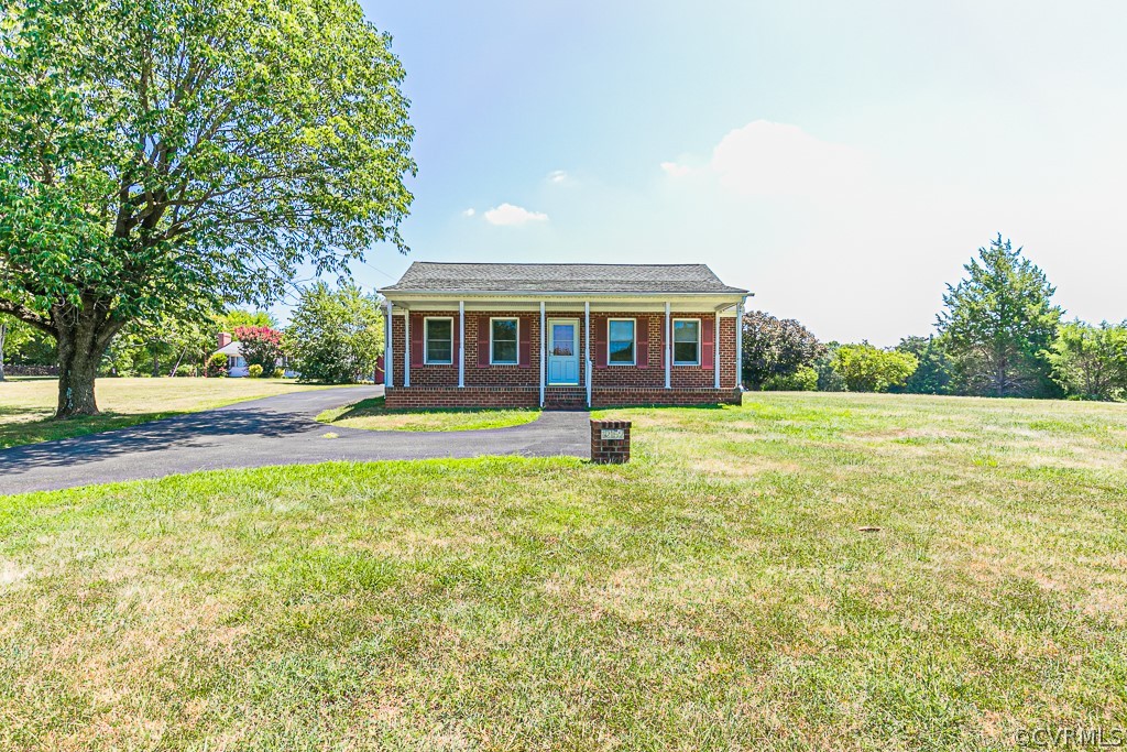 12152 Pinhook Road Rockville, VA 23146 - Photo 3 of 44 Lovely Setting on approximately one acre lot