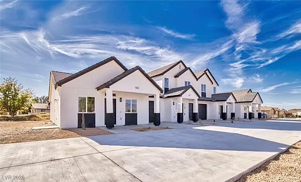 $290,000 | 384 East Erin Street, Pahrump, NV 89048