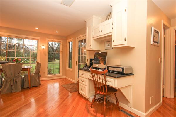 38 Prynnwood Road Longmeadow, MA 01106 - Photo 4 of 29 Gallery Image 4