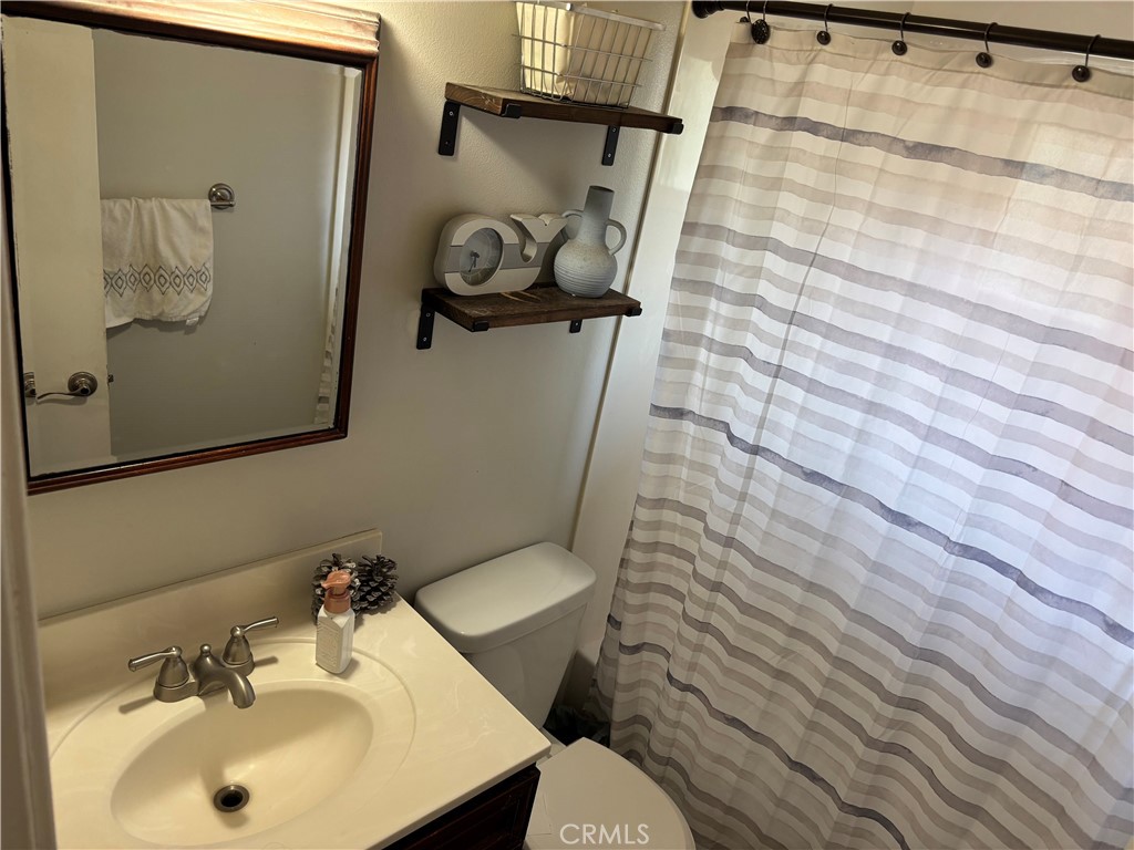 389 East Rancho Road Corona, CA 92879 - Photo 19 of 45