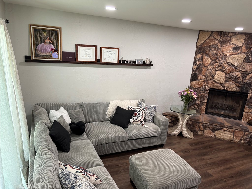 389 East Rancho Road Corona, CA 92879 - Photo 9 of 45