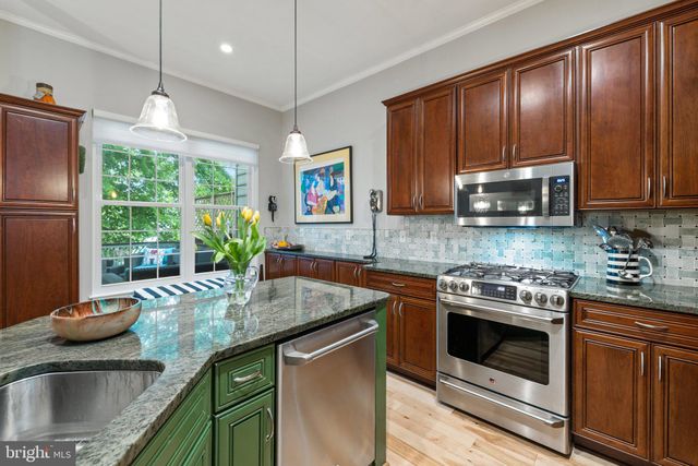 $630,000 | 20546 Fairchild Terrace, Sterling, VA 20165