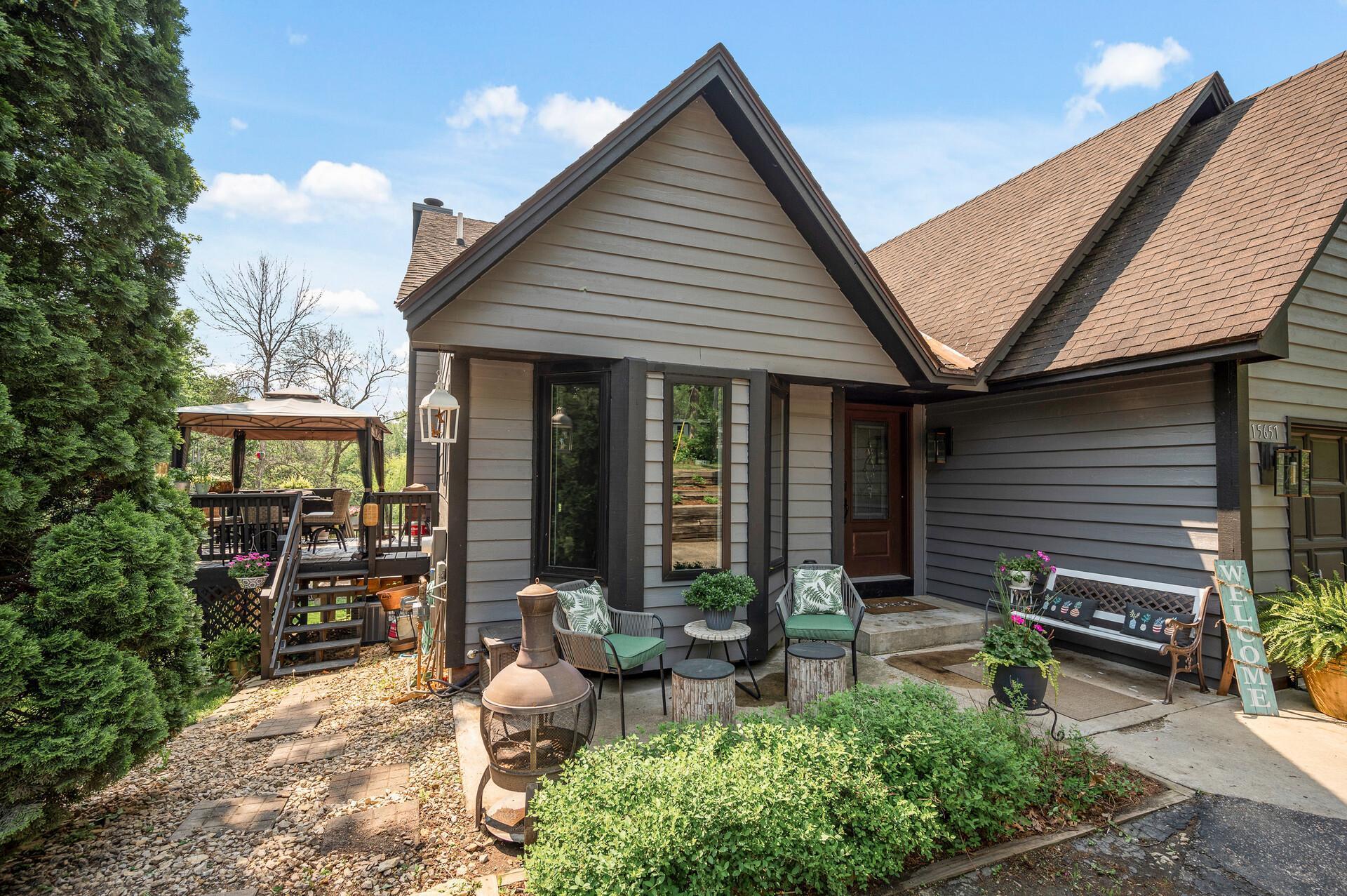 15657 Fish Point Road Prior Lake, MN 55372 - Photo 2 of 68 Gallery Image 2