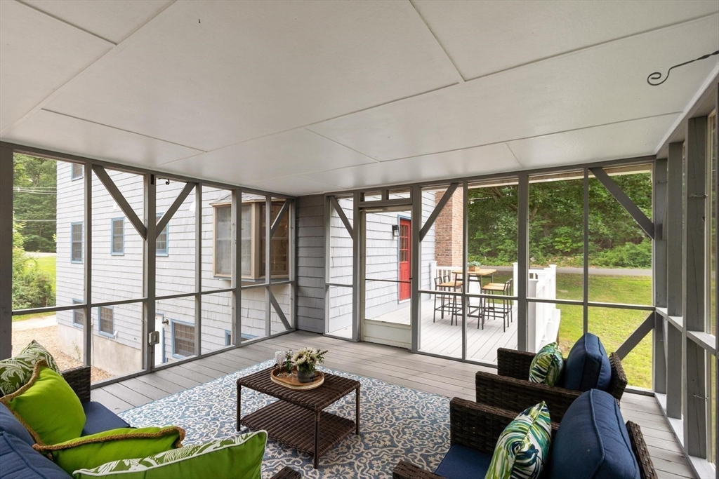 368 Hill Road Boxborough, MA 01719 - Photo 32 of 38