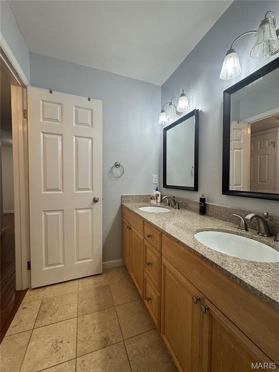 809 North Hanley Road, Unit C St. Louis, MO 63130 - Photo 11 of 15