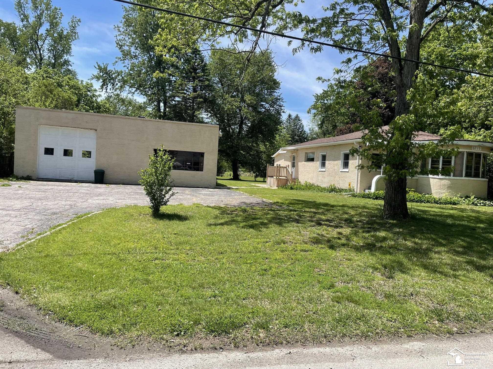 6719 Summerfield Road Temperance, MI 48182 - Photo 3 of 39