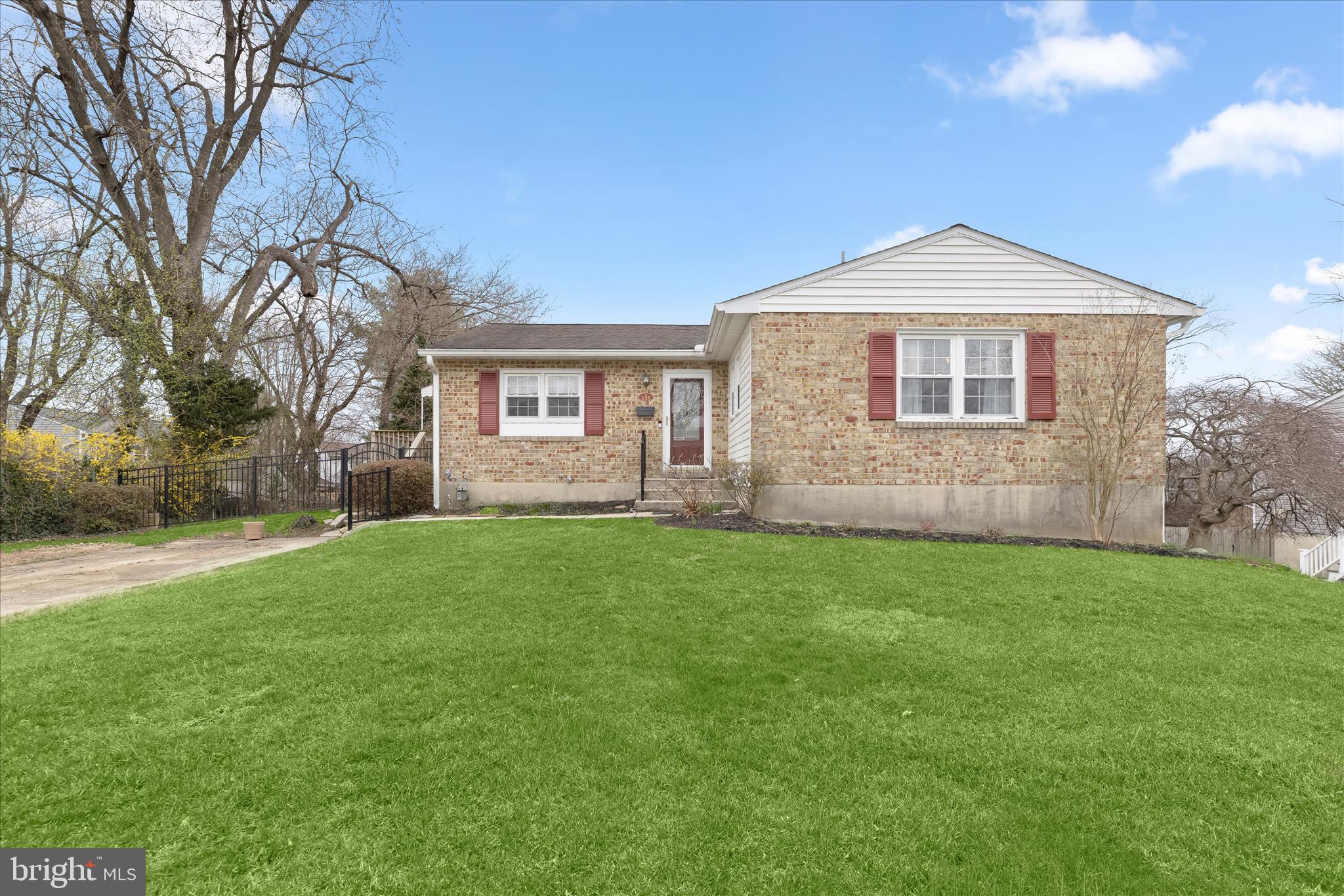 Welcome to 125 Northway Road!