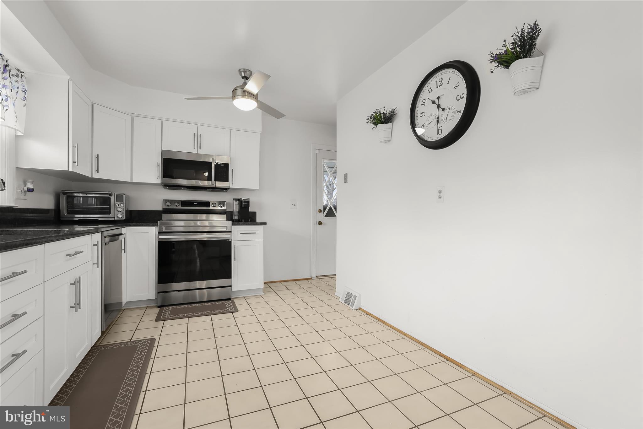 125 Northway Road Reisterstown, MD 21136 - Photo 16 of 45 breakfast nook