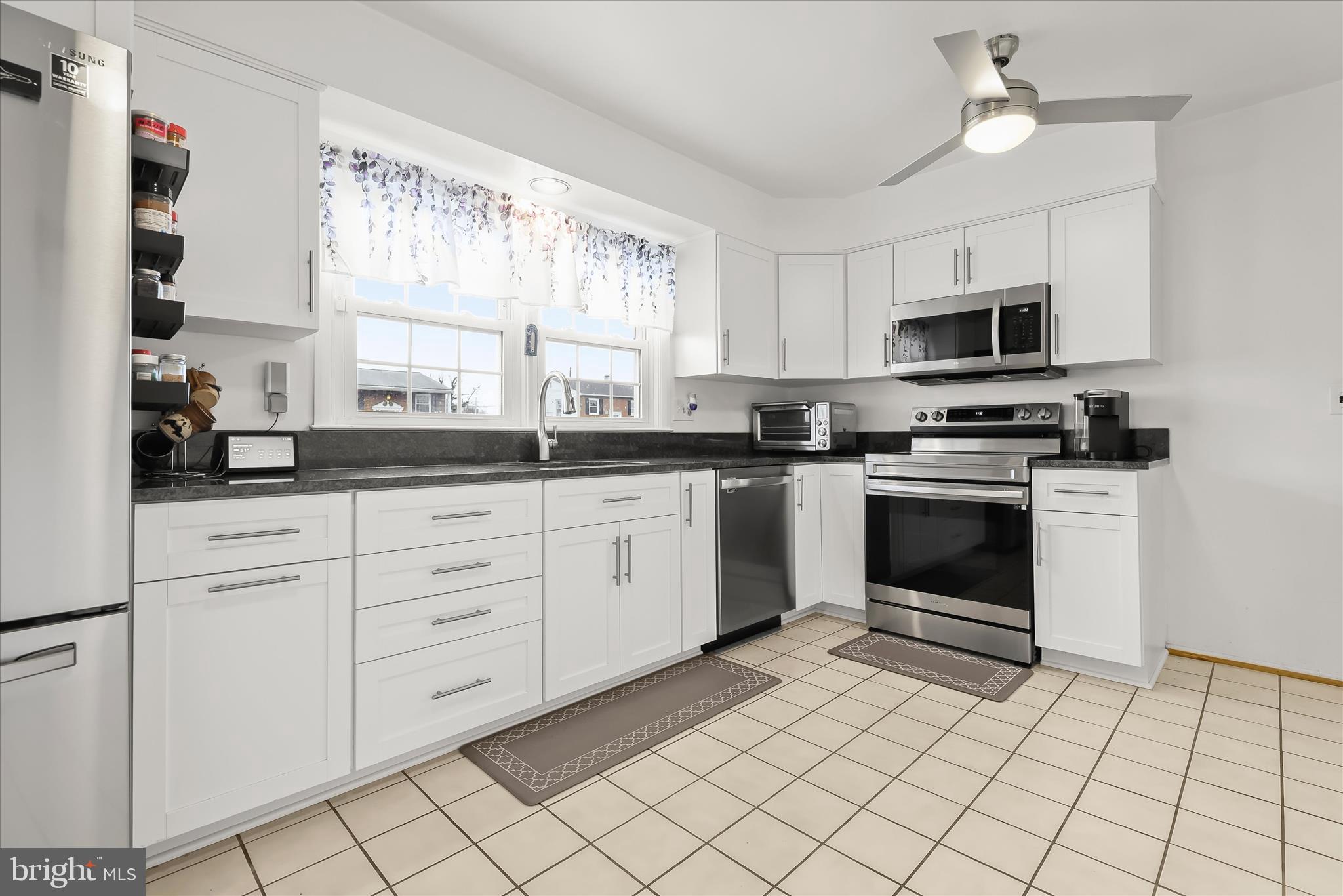 125 Northway Road Reisterstown, MD 21136 - Photo 2 of 45 Beautifully updated kitchen