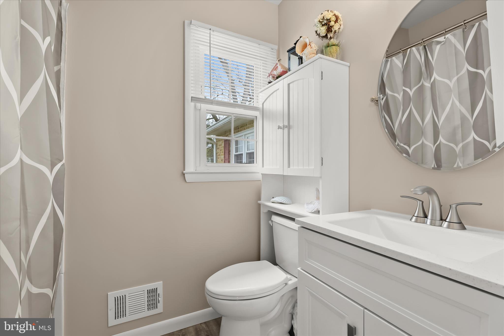 125 Northway Road Reisterstown, MD 21136 - Photo 21 of 45 Primary bathroom