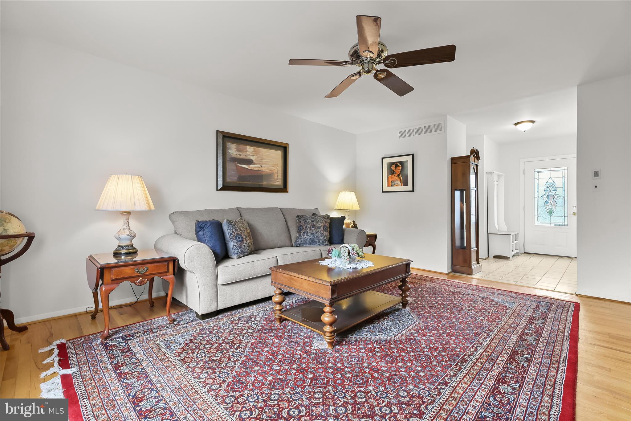 125 Northway Road Reisterstown, MD 21136 - Photo 10 of 45 Foyer & living room