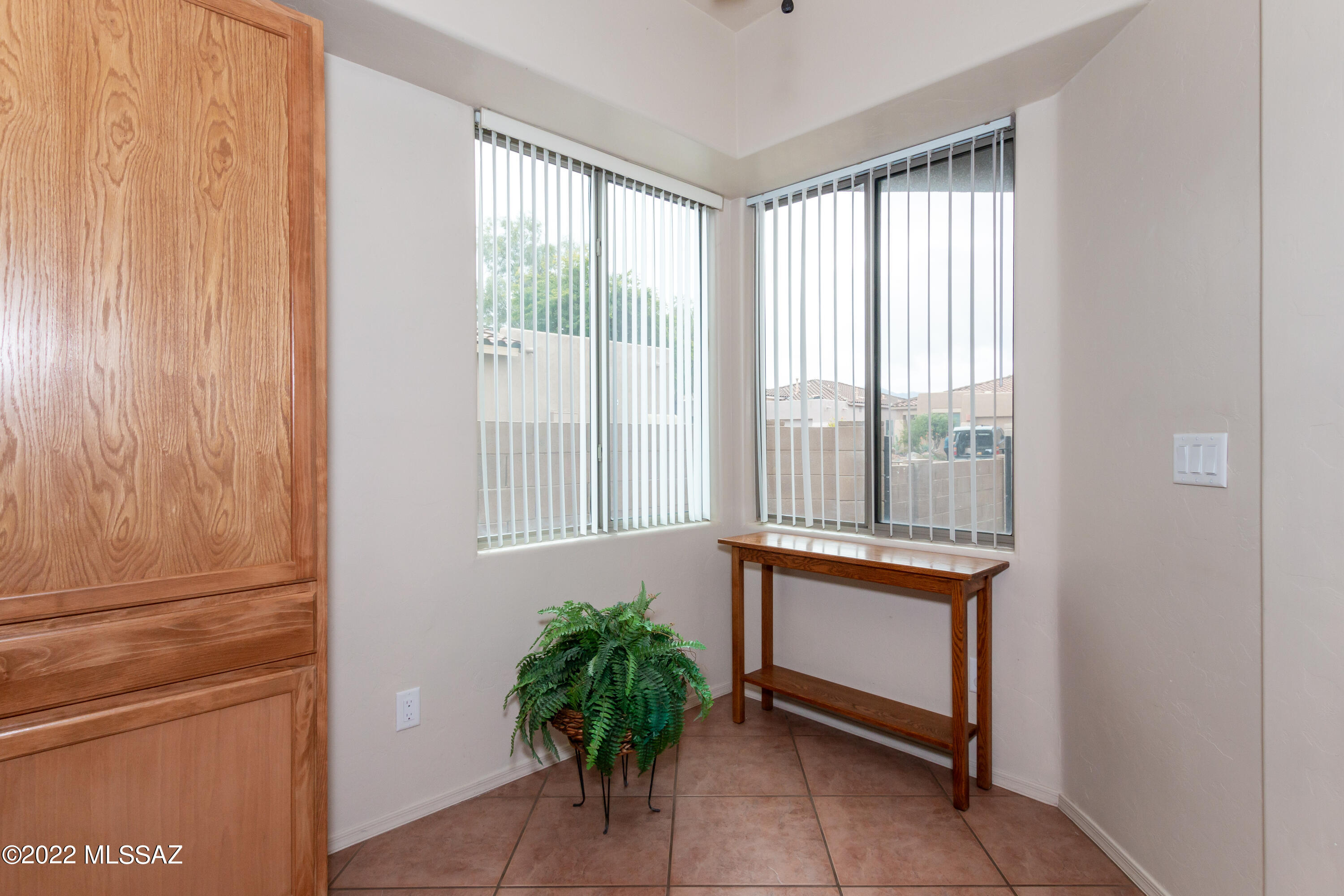 7496 West Sweet River Road Tucson, AZ 85743 - Photo 8 of 33