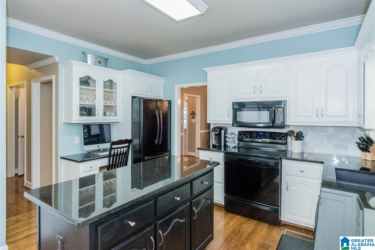 1404 Eden Ridge Drive Birmingham, AL 35244 - Photo 12 of 47