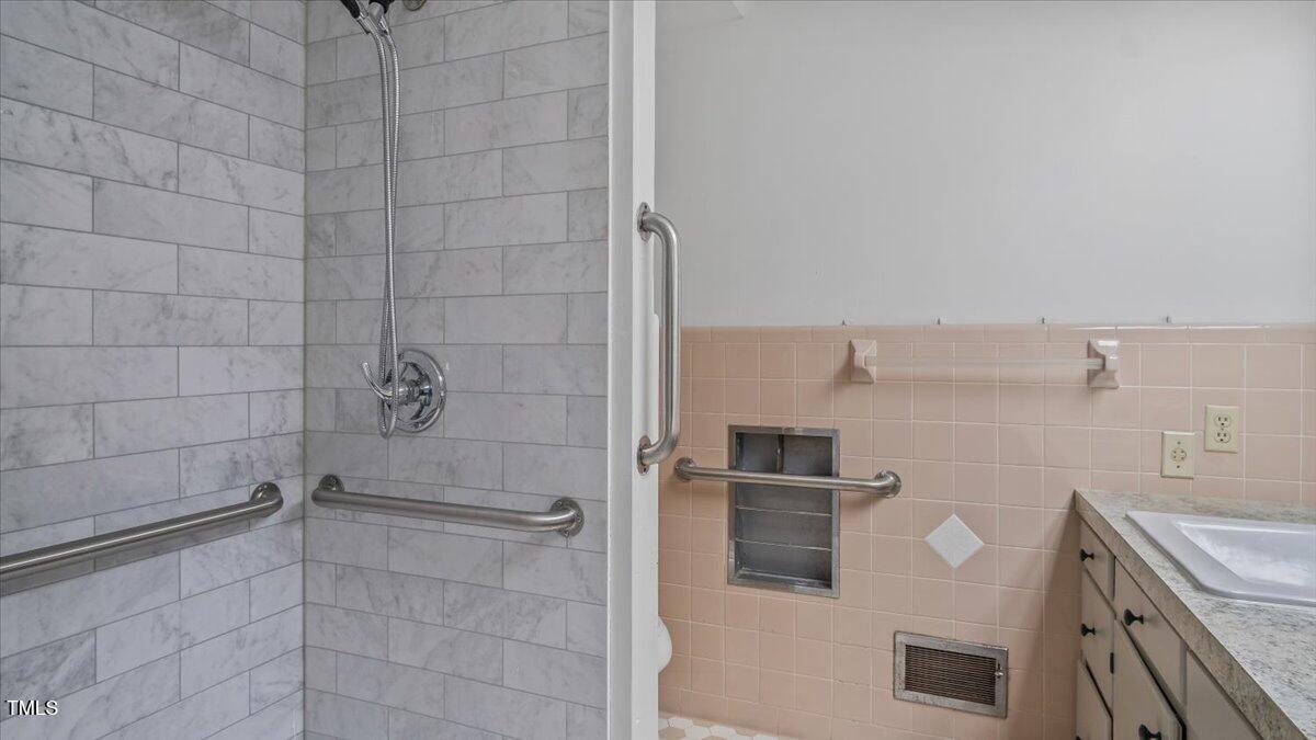 110 Omega Road Henderson, NC 27536 - Photo 32 of 59 37-pmega rd (34 of 55)
