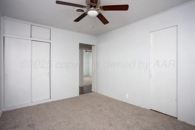 a view of empty room