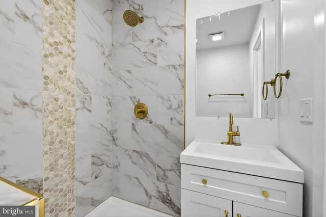 $365,000 | 70 Prangs Lane, New Castle, DE 19720