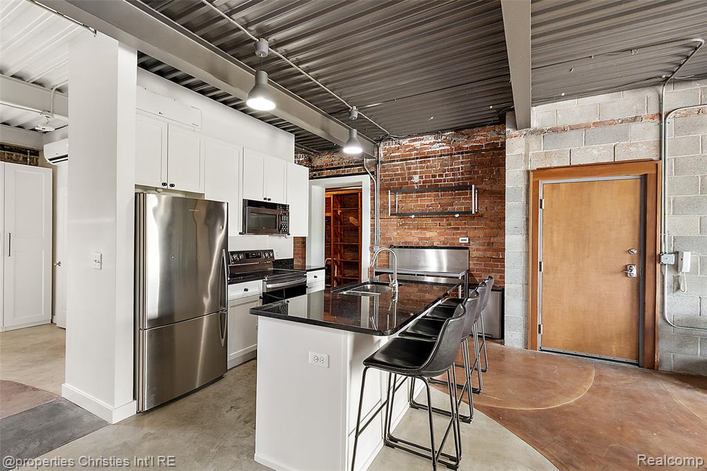 112 Watson Street, Unit 24 Detroit, MI 48201 - Photo 14 of 35