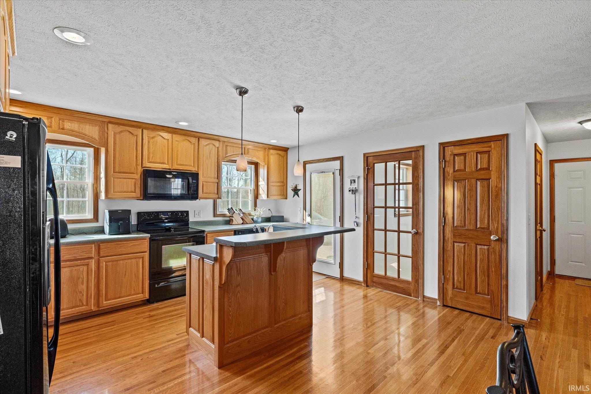 1518 East Scotland Road Bloomfield, IN 47424 - Photo 6 of 36