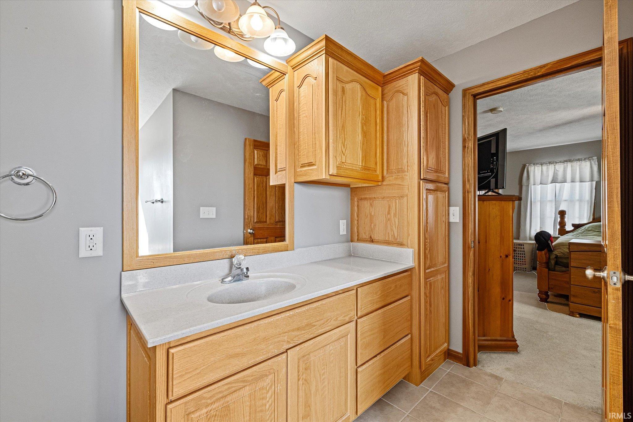 1518 East Scotland Road Bloomfield, IN 47424 - Photo 10 of 36