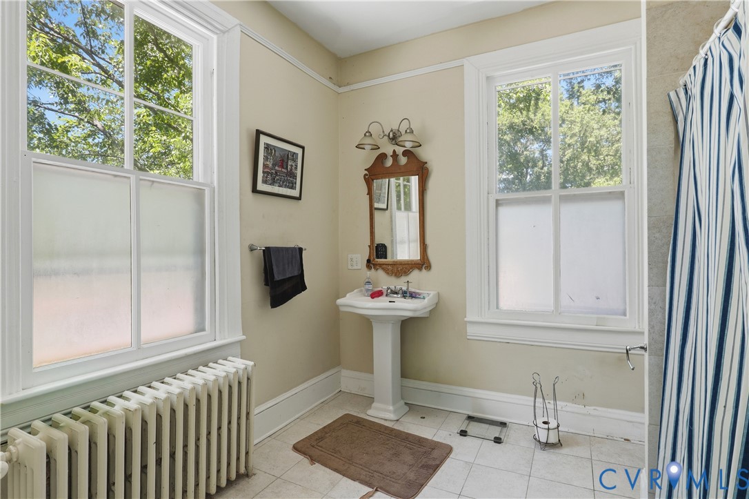 3405 East Broad Rock Road Richmond, VA 23224 - Photo 16 of 22 spacious full bath upstairs