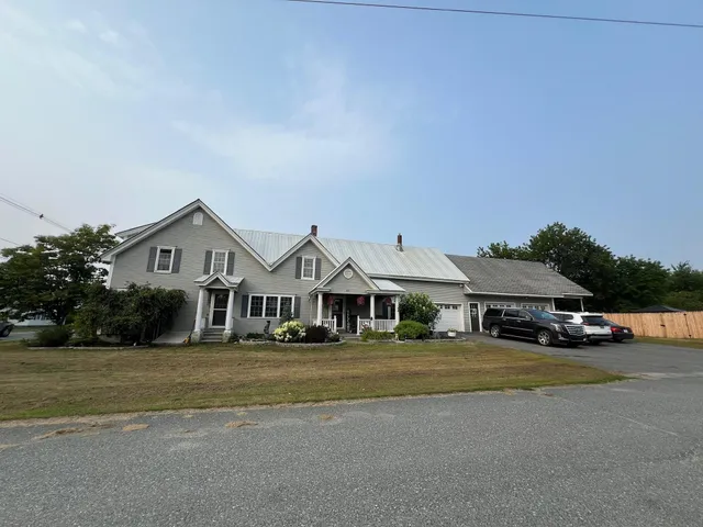 $570,000 | 25 King Drive, Lyndon, VT 05850