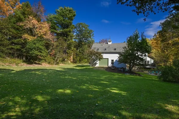 $2,250,000 | 302 Concord Road, Weston, MA 02493