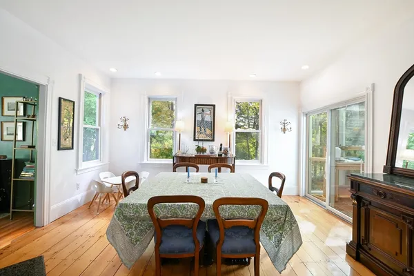 $2,250,000 | 302 Concord Road, Weston, MA 02493
