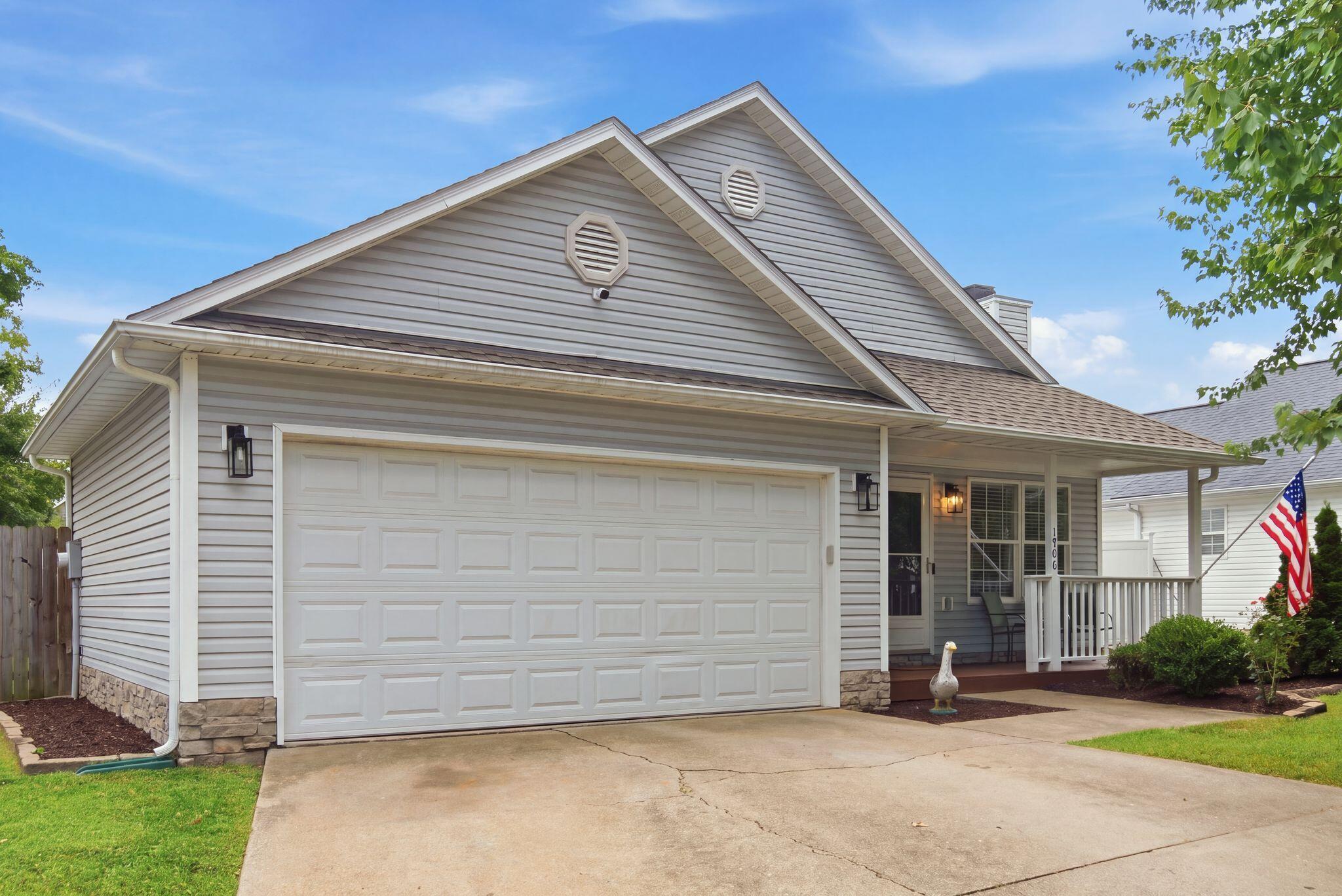 1766 Bryan Station Road Lexington, KY 40505 - Photo 3 of 34 3_DSC01814