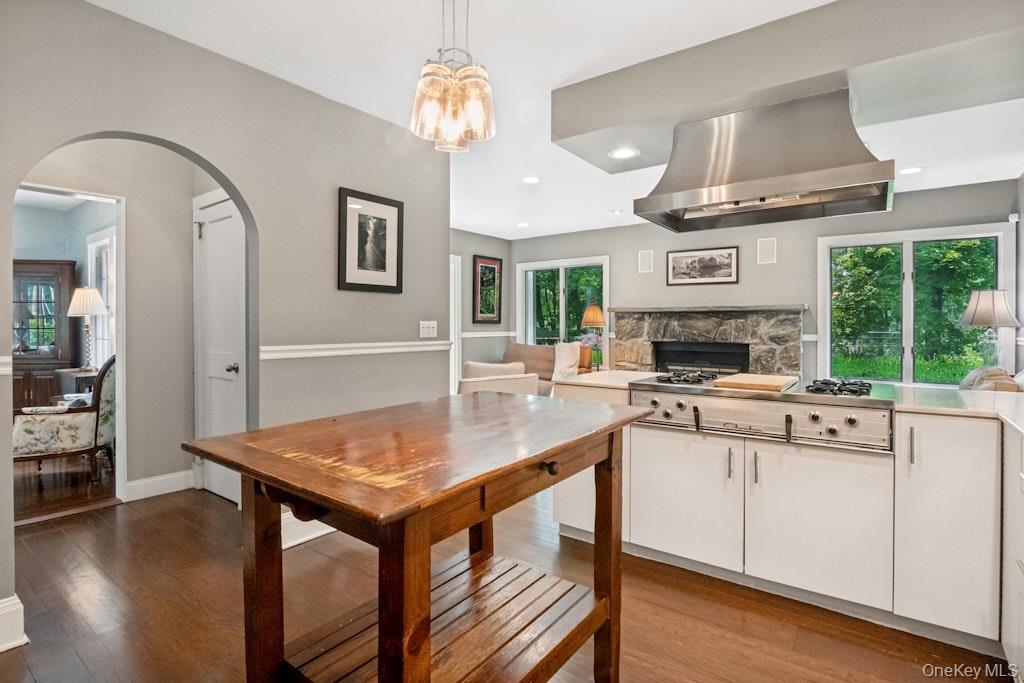 312 Quaker Road Chappaqua, NY 10514 - Photo 12 of 36 a open kitchen with stainless steel appliances granite countertop a stove and kitchen view