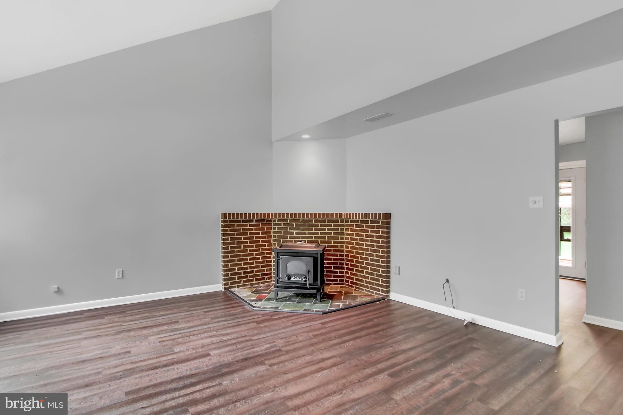 260 Tri Hill Road York, PA 17403 - Photo 3 of 27 Gallery Image 3