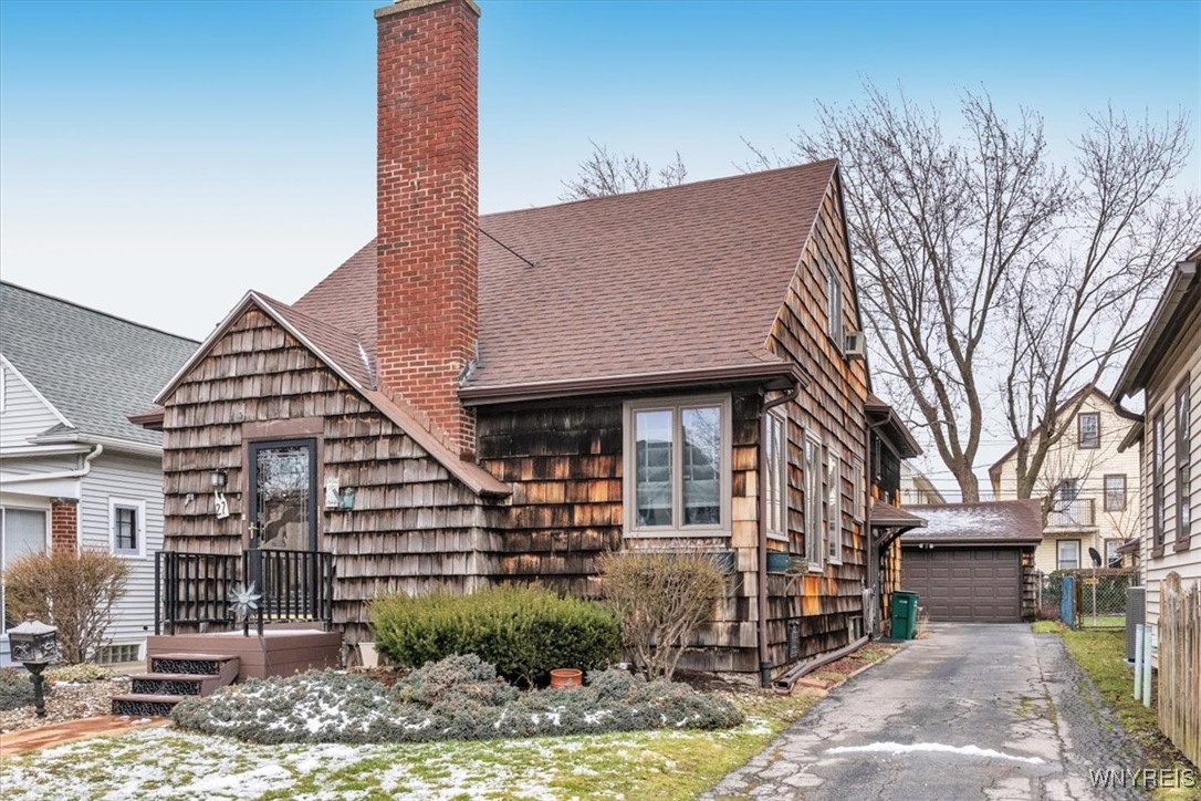 27 Arundel Road Buffalo, NY 14216 - Photo 1 of 31