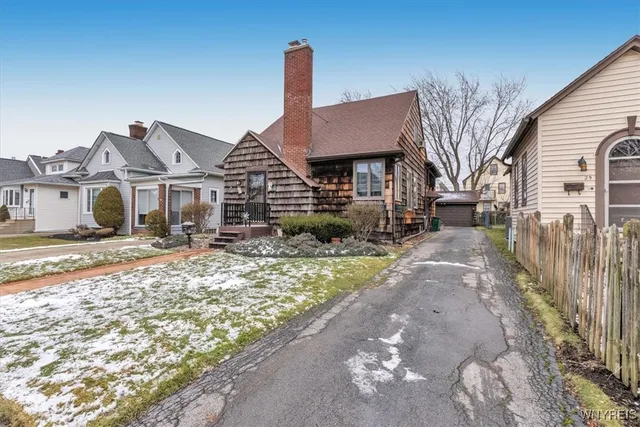 $349,900 | 27 Arundel Road, Buffalo, NY 14216