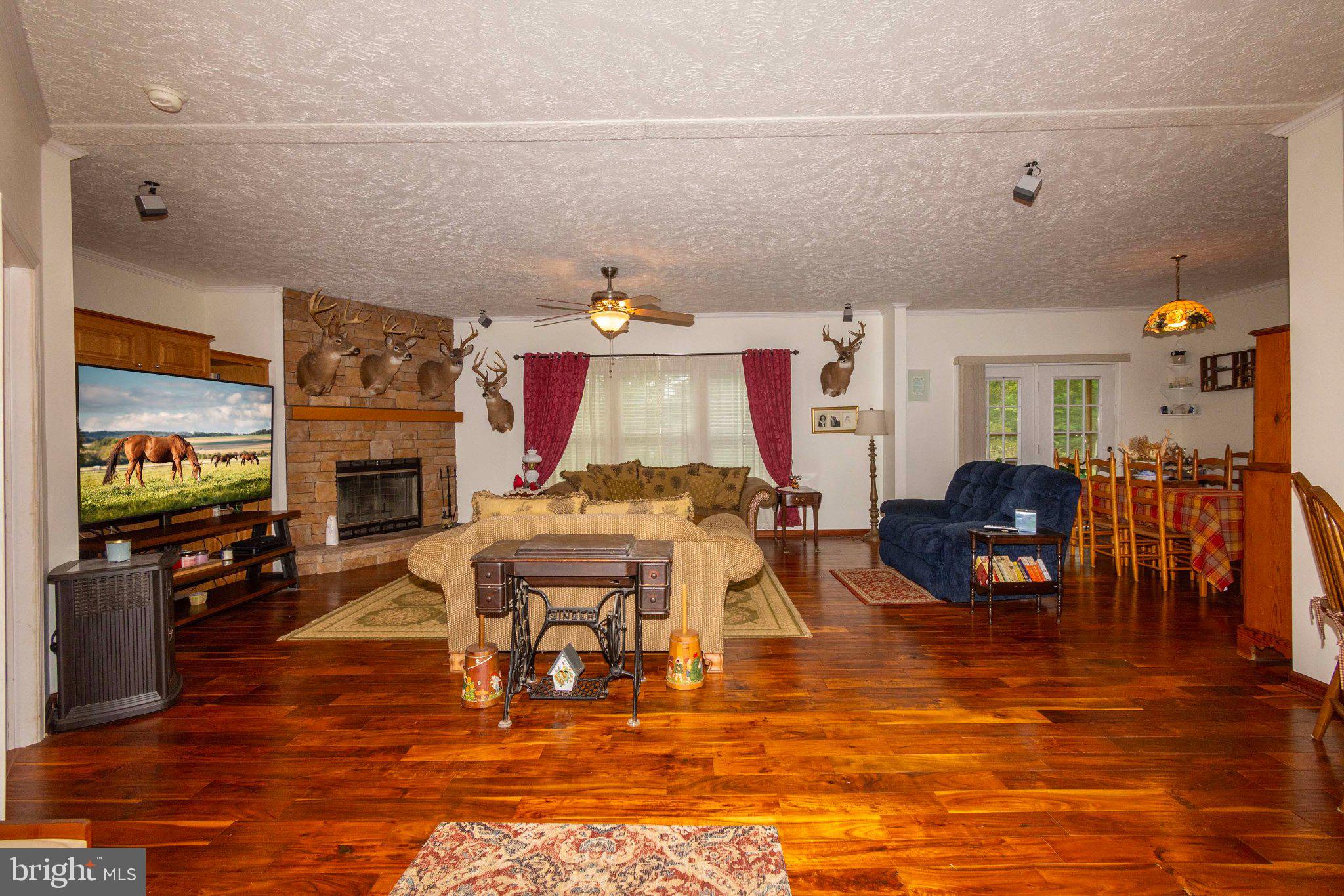 18242 Brick Church Road Orange, VA 22960 - Photo 22 of 68 Living Room