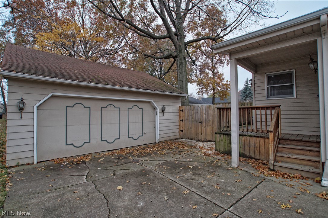 29956 Regent Road Wickliffe, OH 44092 - Photo 23 of 25 Gallery Image 23