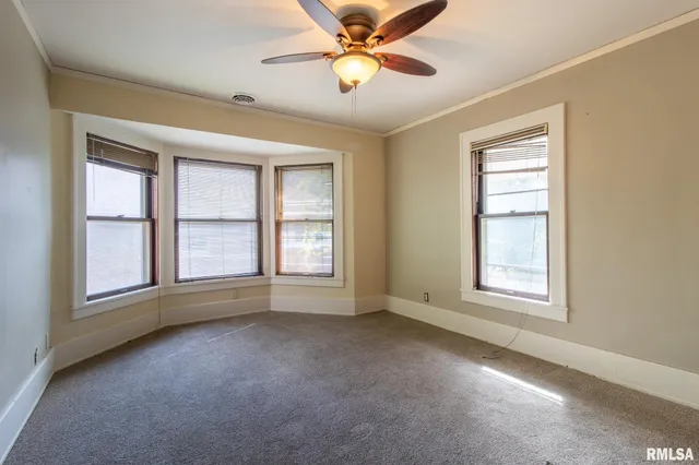 $162,900 | 1030 North Cedar Street, Galesburg, IL 61401