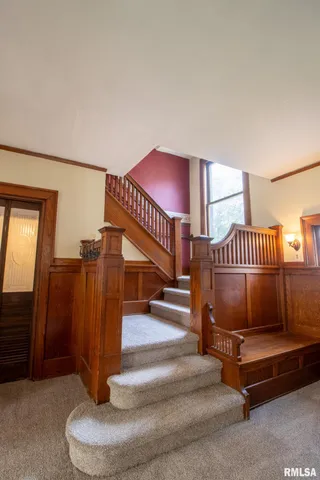 $162,900 | 1030 North Cedar Street, Galesburg, IL 61401