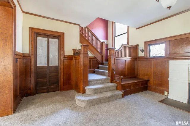 $162,900 | 1030 North Cedar Street, Galesburg, IL 61401